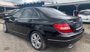 MERCEDES-BENZ C200 CGI full