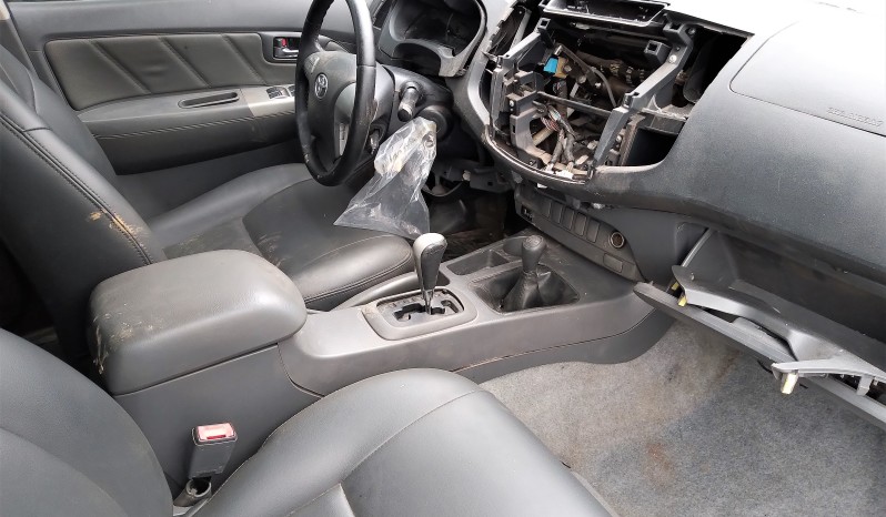 TOYOTA/ HILUX CD4X4 SRV full